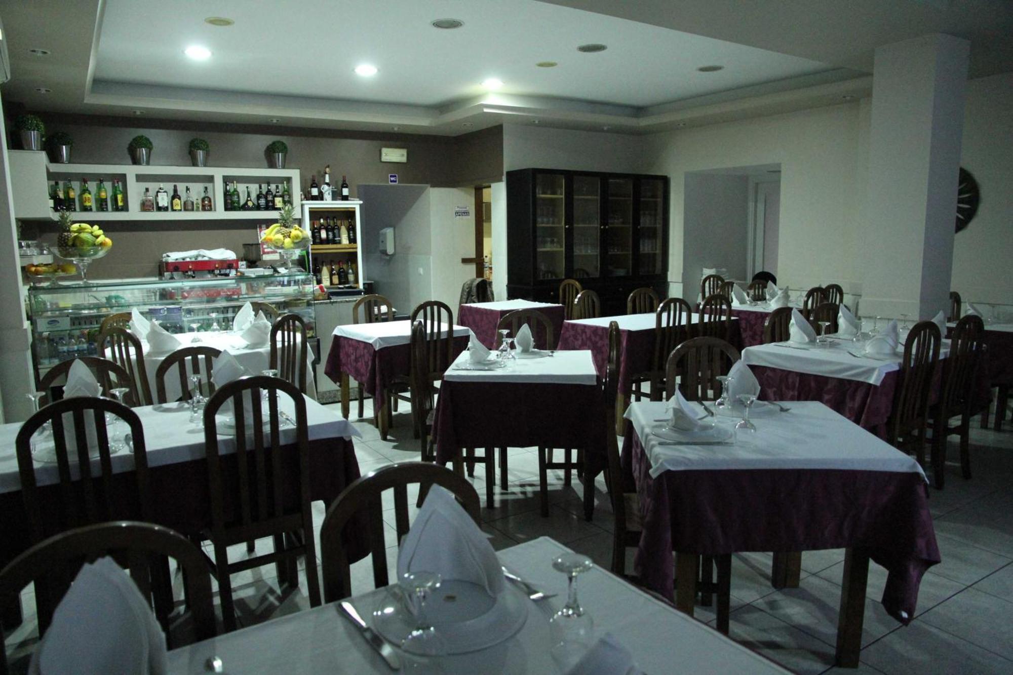 Hotel Katia Кавес Екстериор снимка