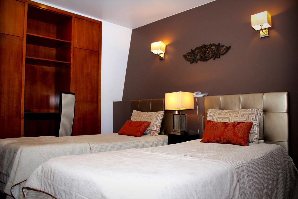 Hotel Katia Кавес Екстериор снимка