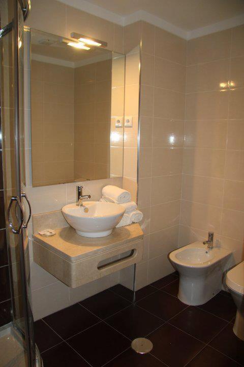 Hotel Katia Кавес Екстериор снимка